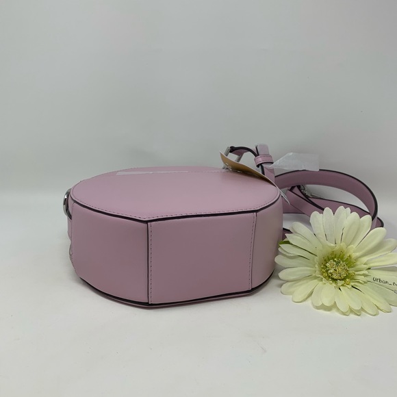 Michael Kors Delaney Medium TH Canteen Messenger - Picture 6 of 10